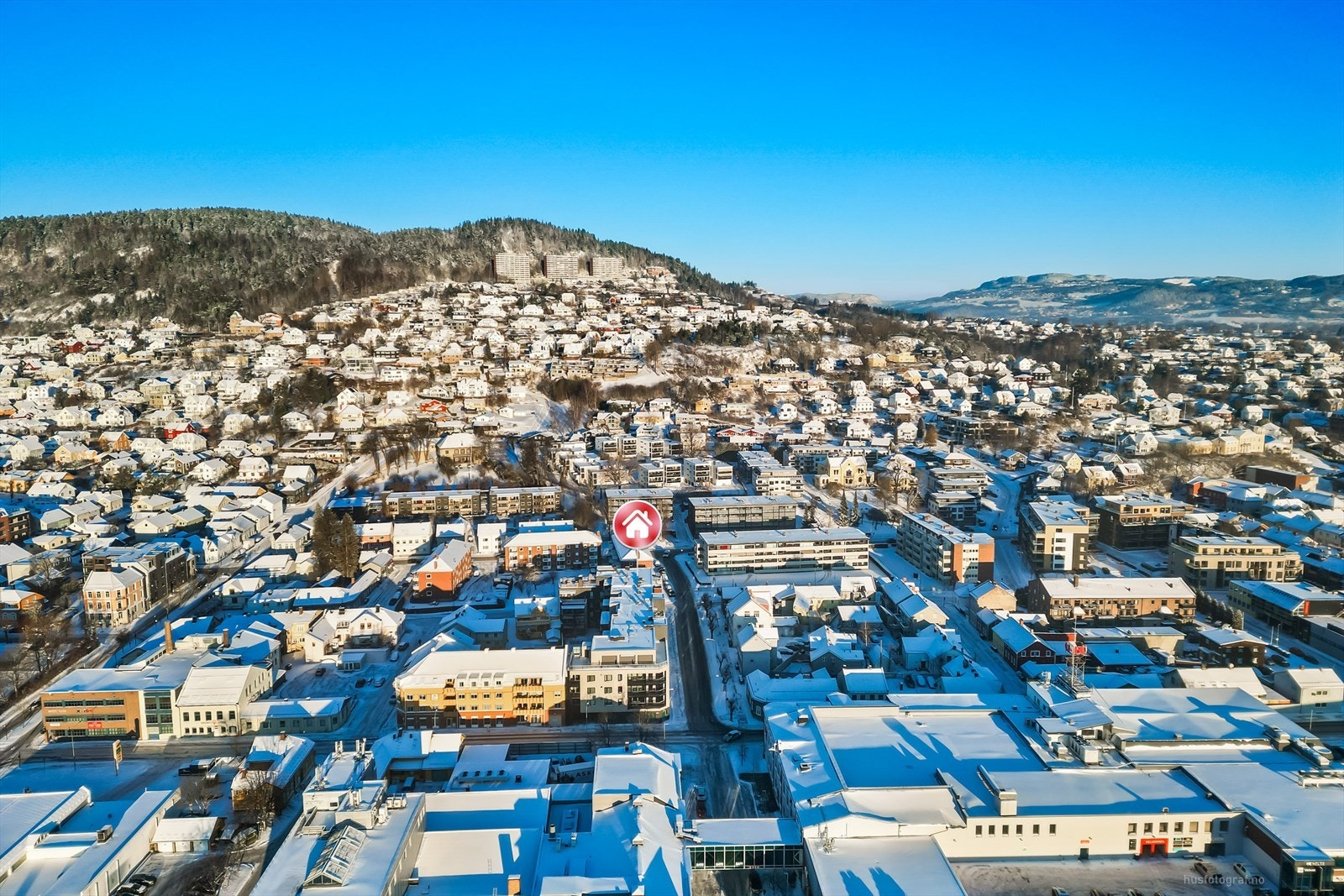 Svært sentral beliggenhet i Drammen, her har du alt du behøver innen kort gangavstand. Galleribilde