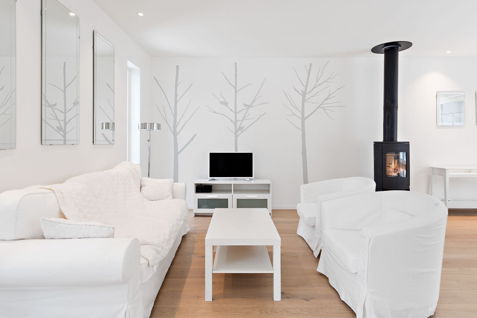 Praktisk løsning med stue og kjøkken i 3.etg og soverom og bad i 2.etg Galleribilde