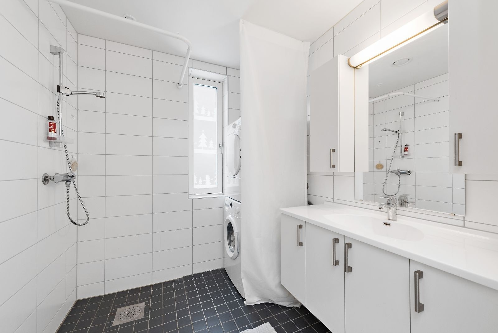 Bad med varmekabler i gulv. Galleribilde