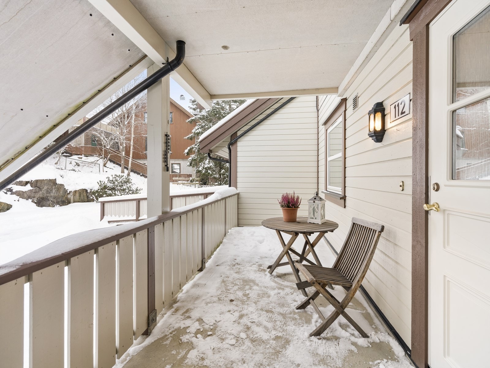 Veranda ved inngangspartiet Galleribilde