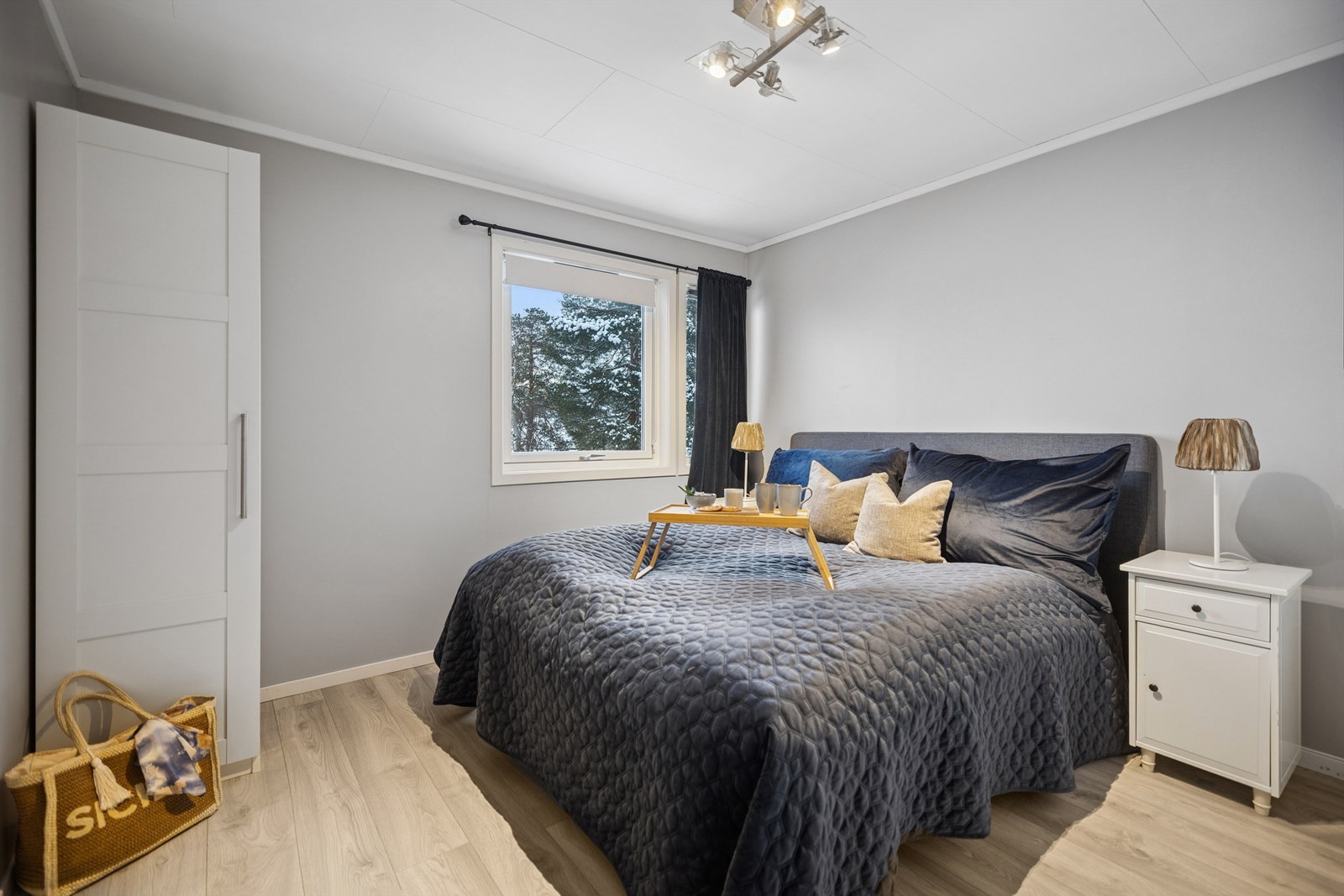 Hovedsoverommet er romslig og innbydende Galleribilde