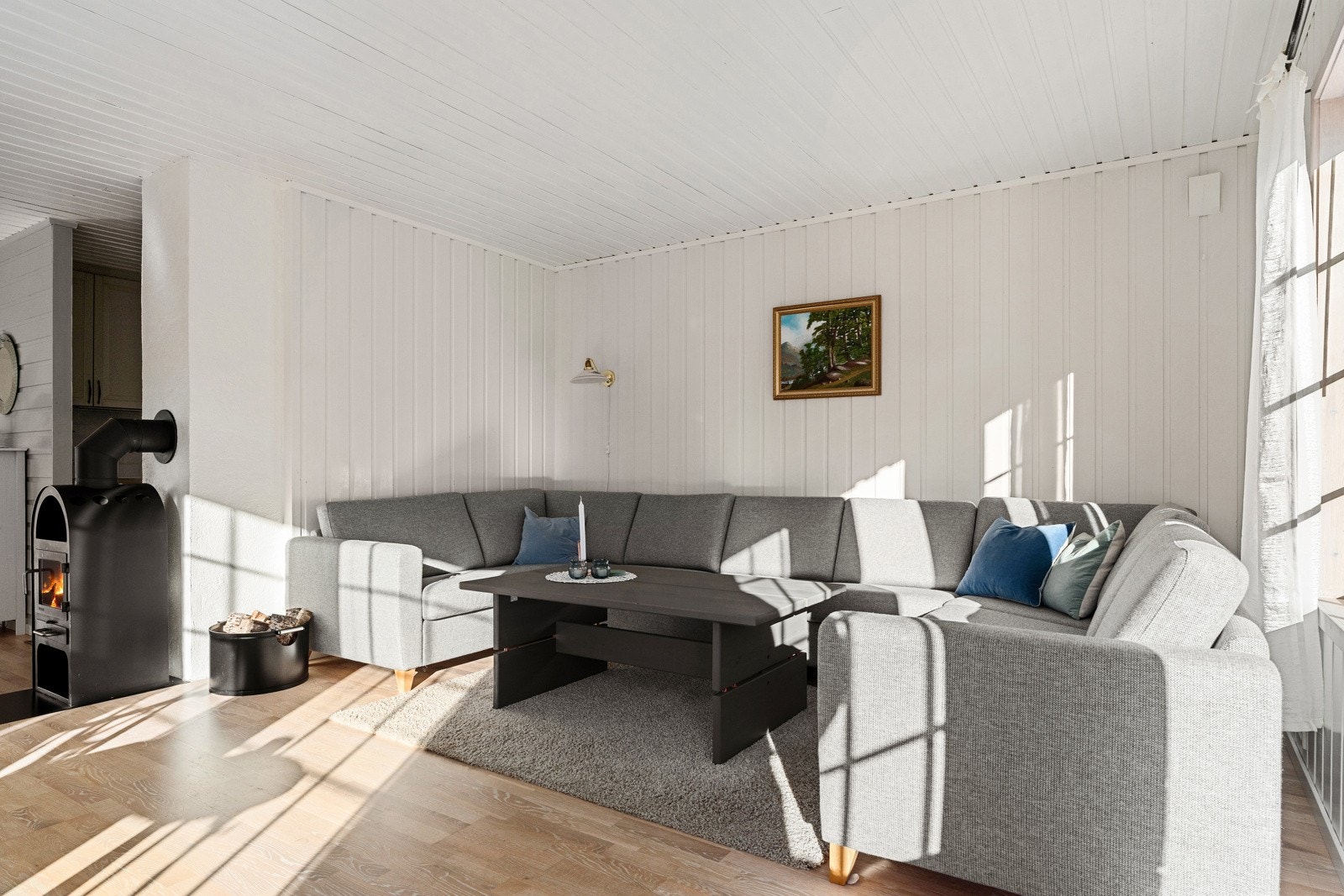 Plass til en stor og god hjørnesofa!