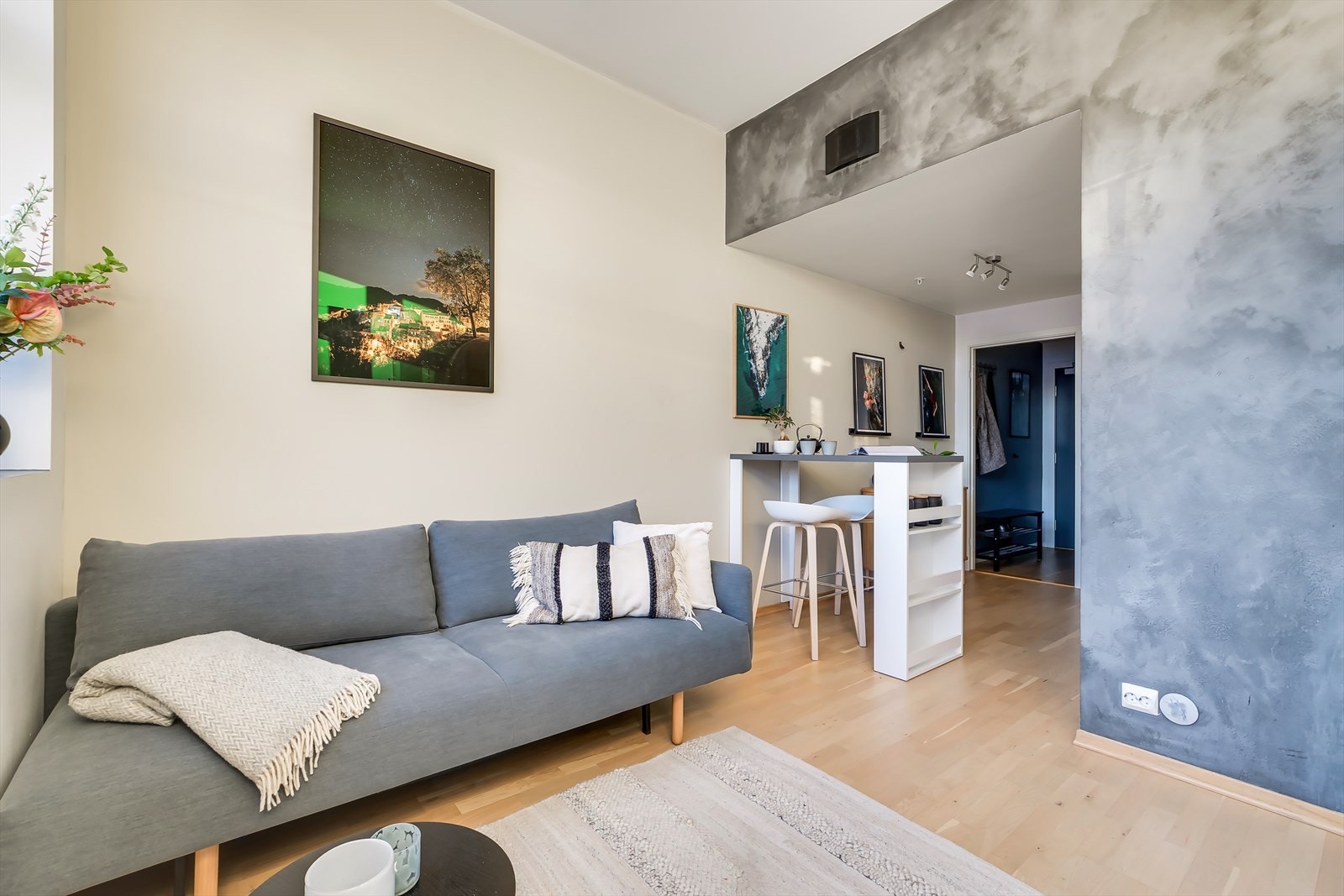 TV/Bredbånd og varmtvann er inkludert i felleskostnadene. Galleribilde