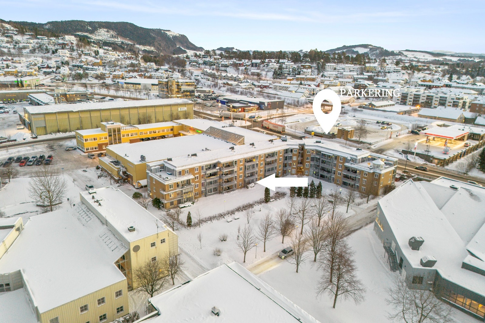 Sentralt beliggende leilighet med parkeringsplass i felles garasjeanlegg! Galleribilde