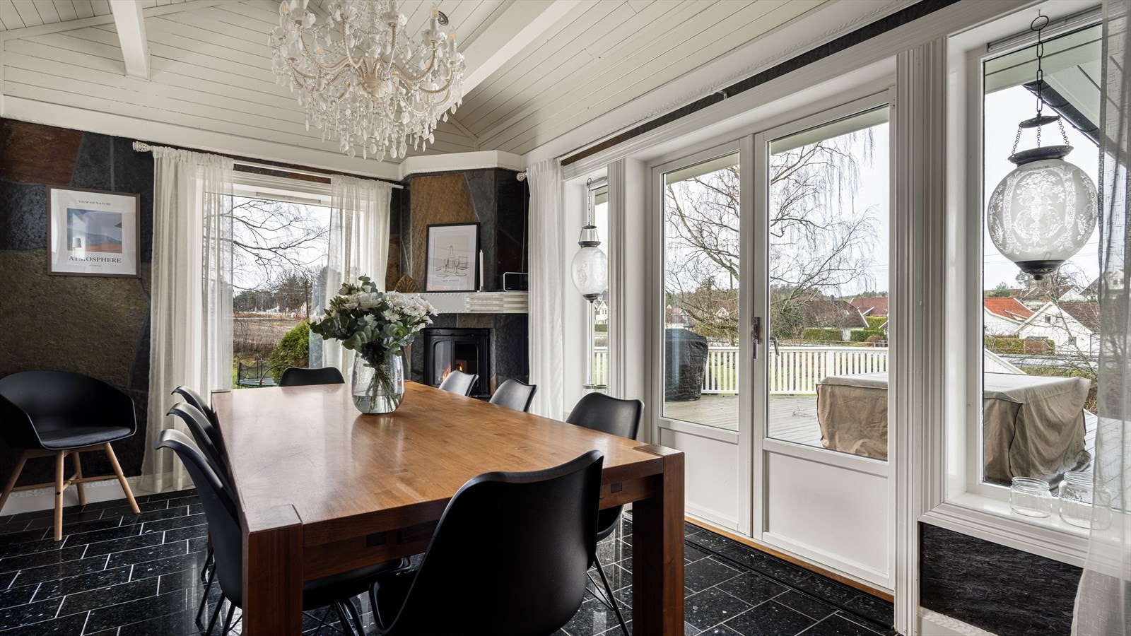 Vedovn i spisestue Galleribilde