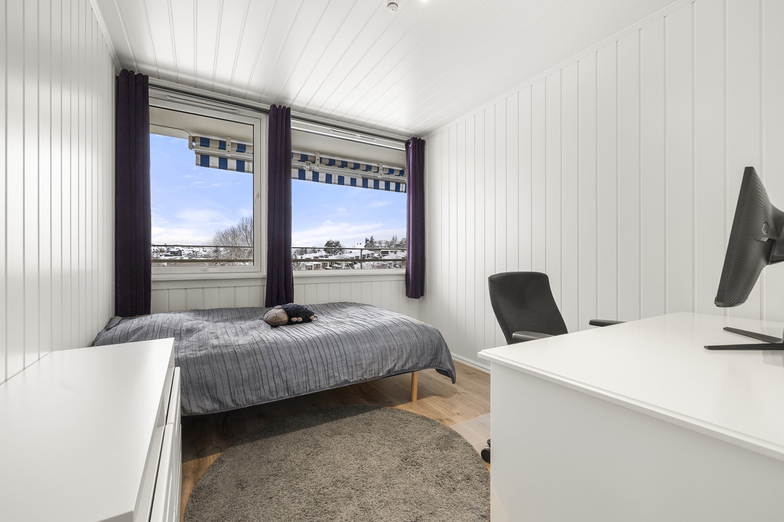 Det andre soverommet er ideelt som barnerom, gjesterom eller kontor. Galleribilde