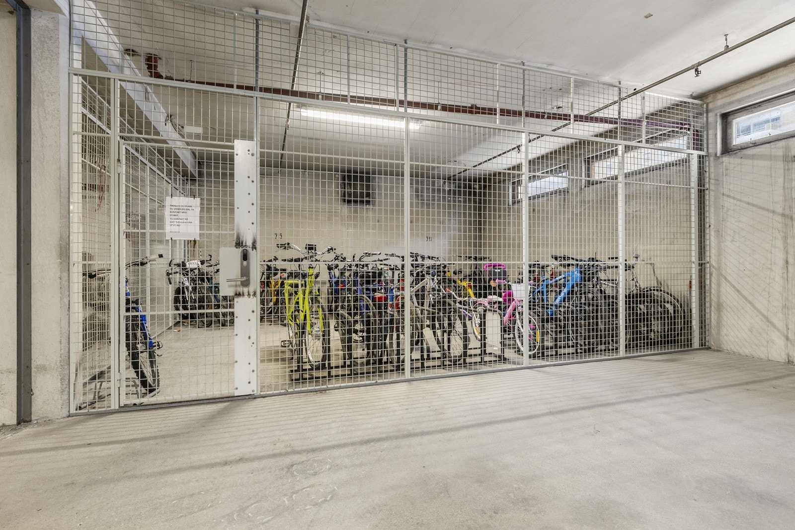 Borettslaget har en egen, avlåst sykkelbod for trygg oppbevaring. Galleribilde