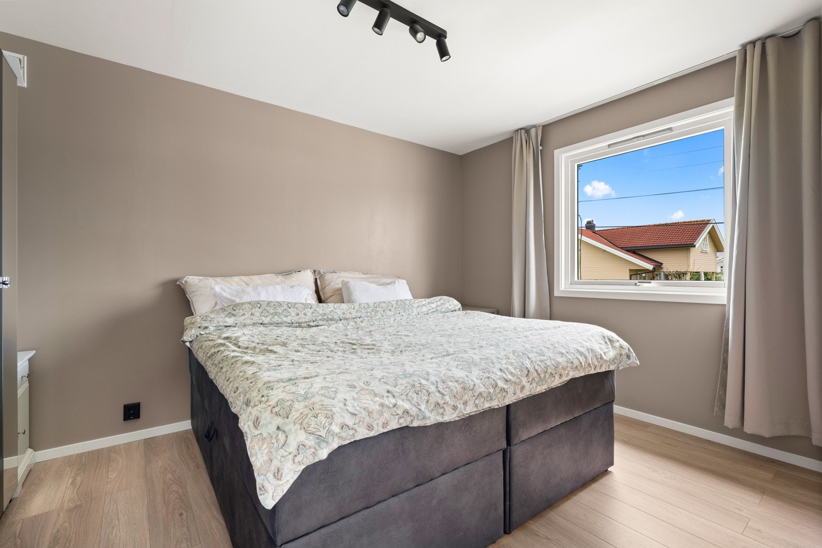 Soverom 1. Galleribilde