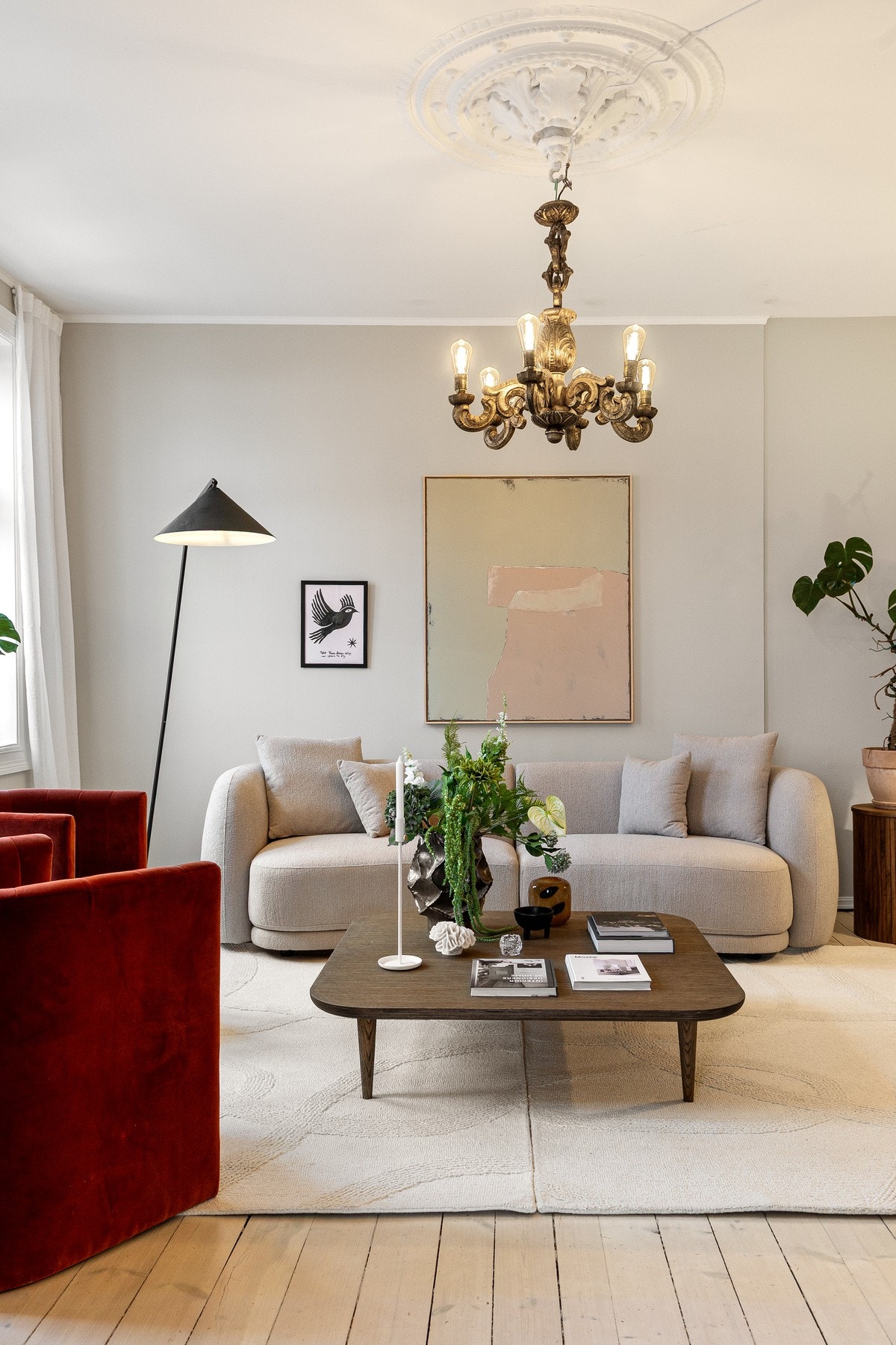 Den ene stuen kan eksempelvis benyttes som ekstra soverom eller master bedroom uten at det går på bekostning av oppholdsarealets kvalitet. Galleribilde