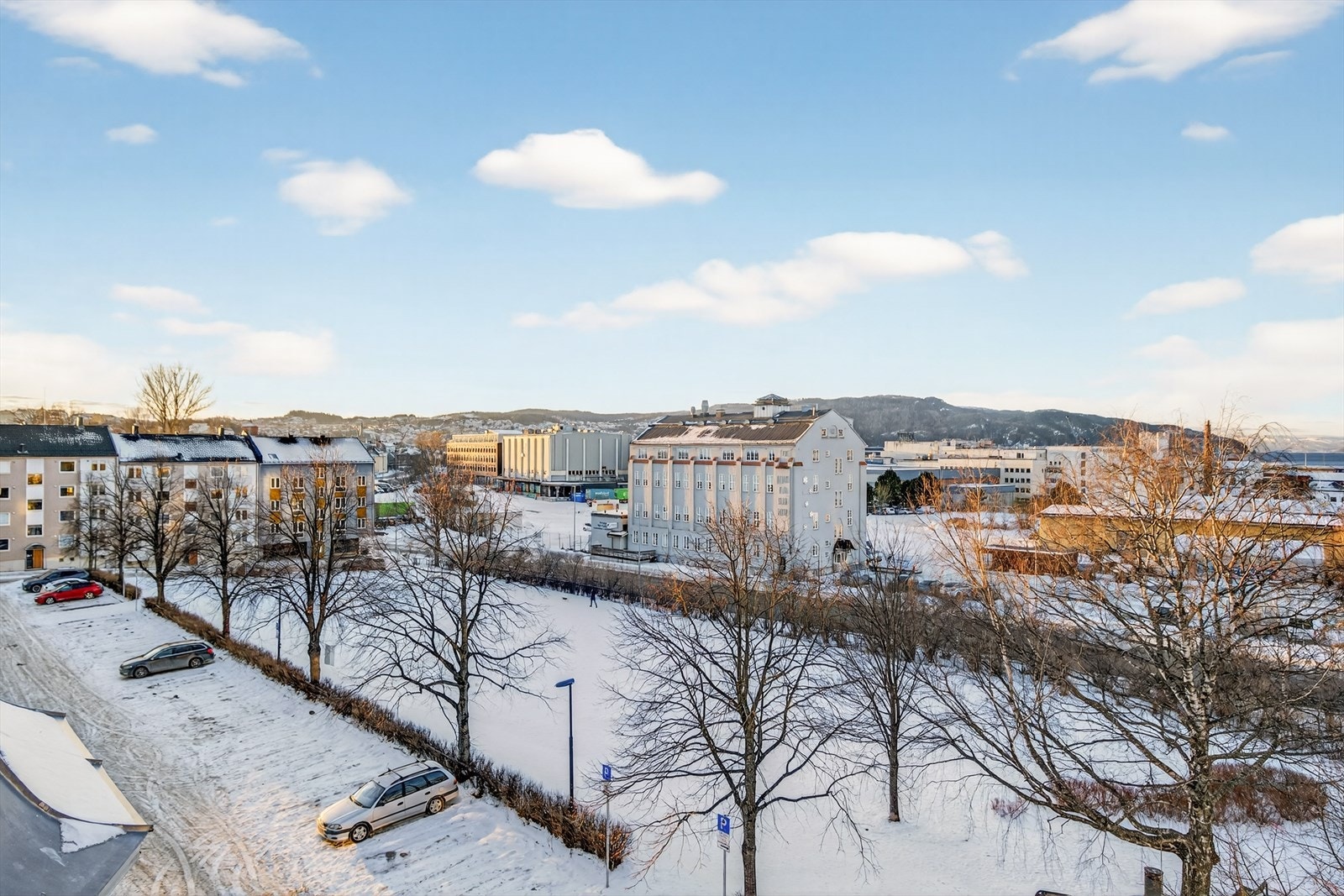Pen utsikt fra leiligheten med et glimt av den vakre Trondheimsfjorden. Galleribilde