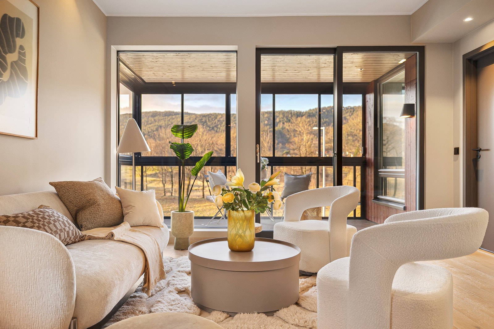 Herlig utsikt mot grøntarealet Storetveitmarken. Galleribilde