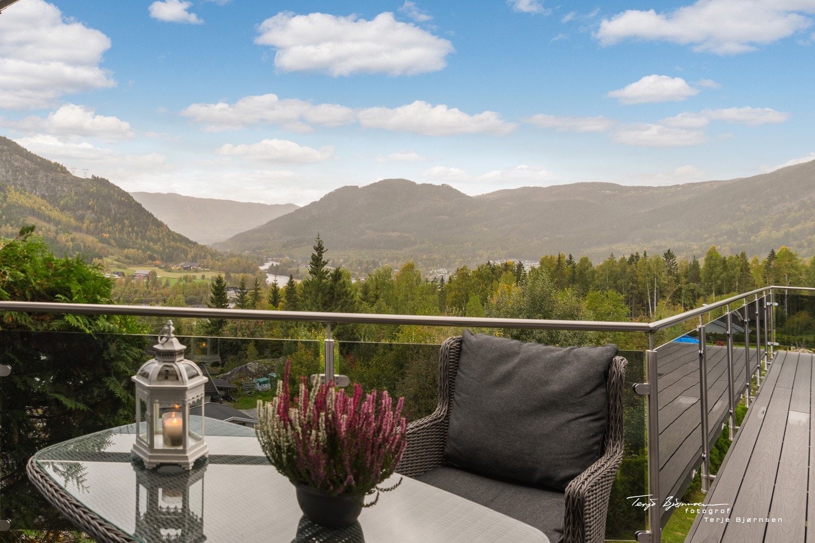 Her skinner solen til kl 22 på sommeren. Galleribilde