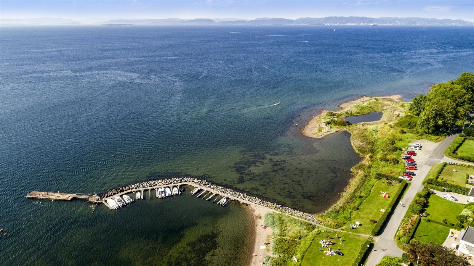 Kort vei til flott strand og natur! Galleribilde