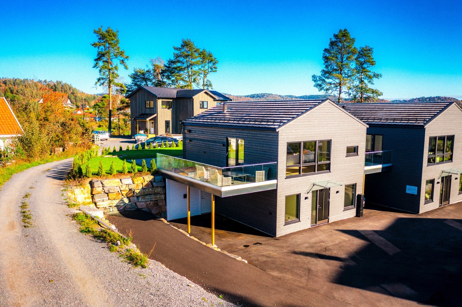 Boligsalg AS og Meglerhuset Telemark har gleden av å presentere Brønnløkkavegen 10 - en moderne enebolig med høy standard Galleribilde