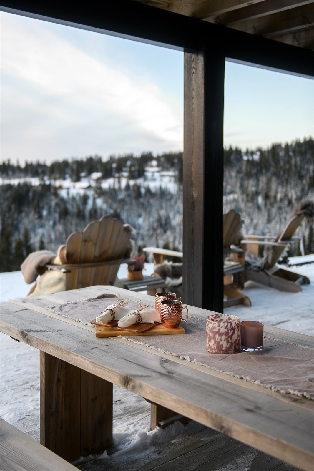 Deler av terrassen er overbygget. Galleribilde