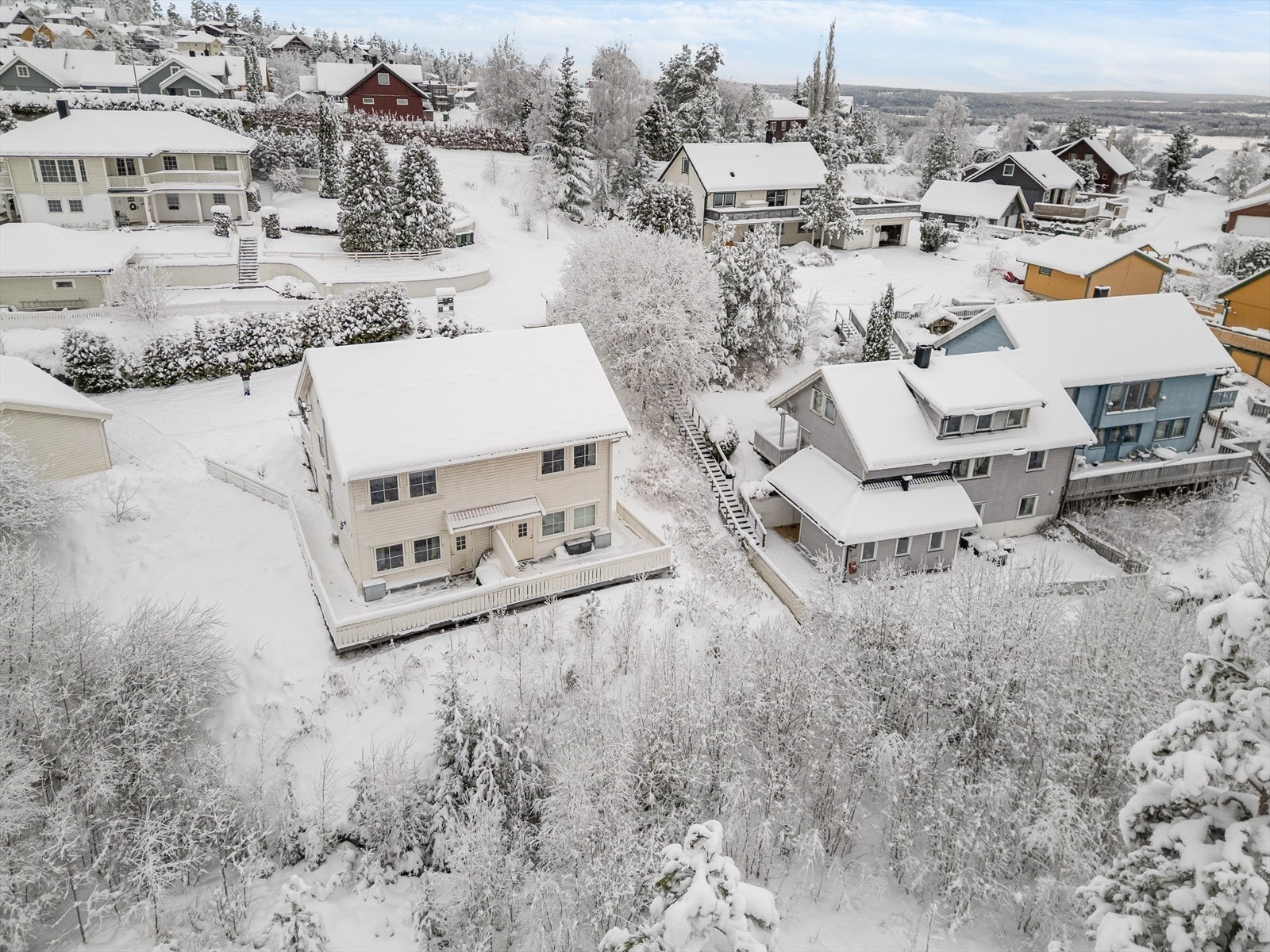 Her bor man i et etablert boligområde på Auli, med kort vei til det man trenger i hverdagen. Galleribilde