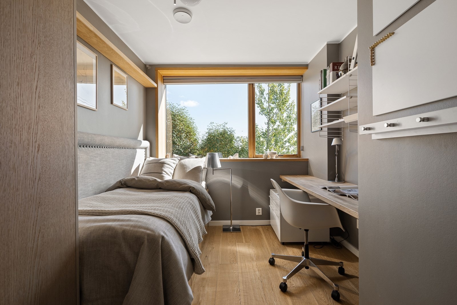 Soverom med kontorløsning. Galleribilde