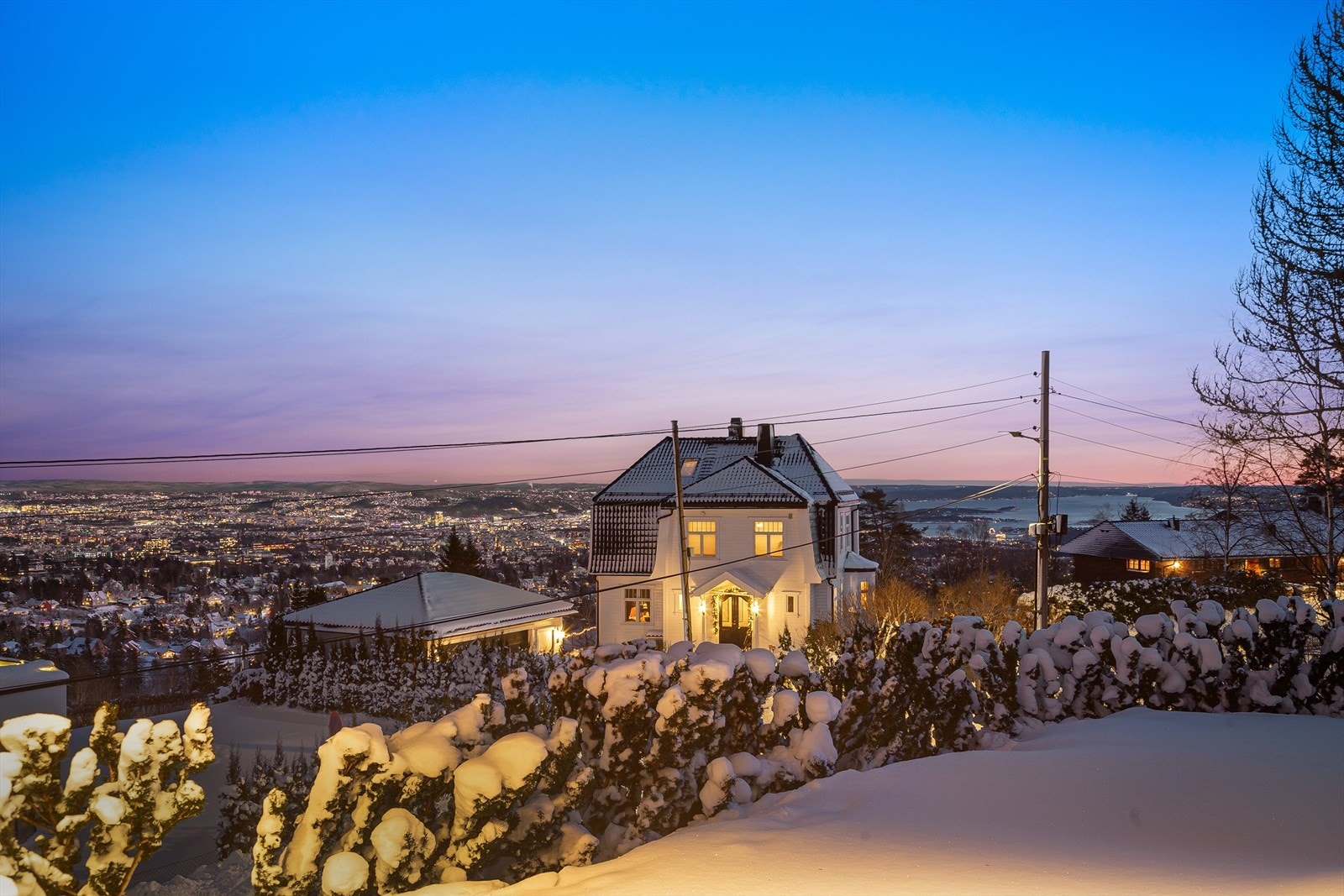 Nydelig utsikt over byen. Galleribilde