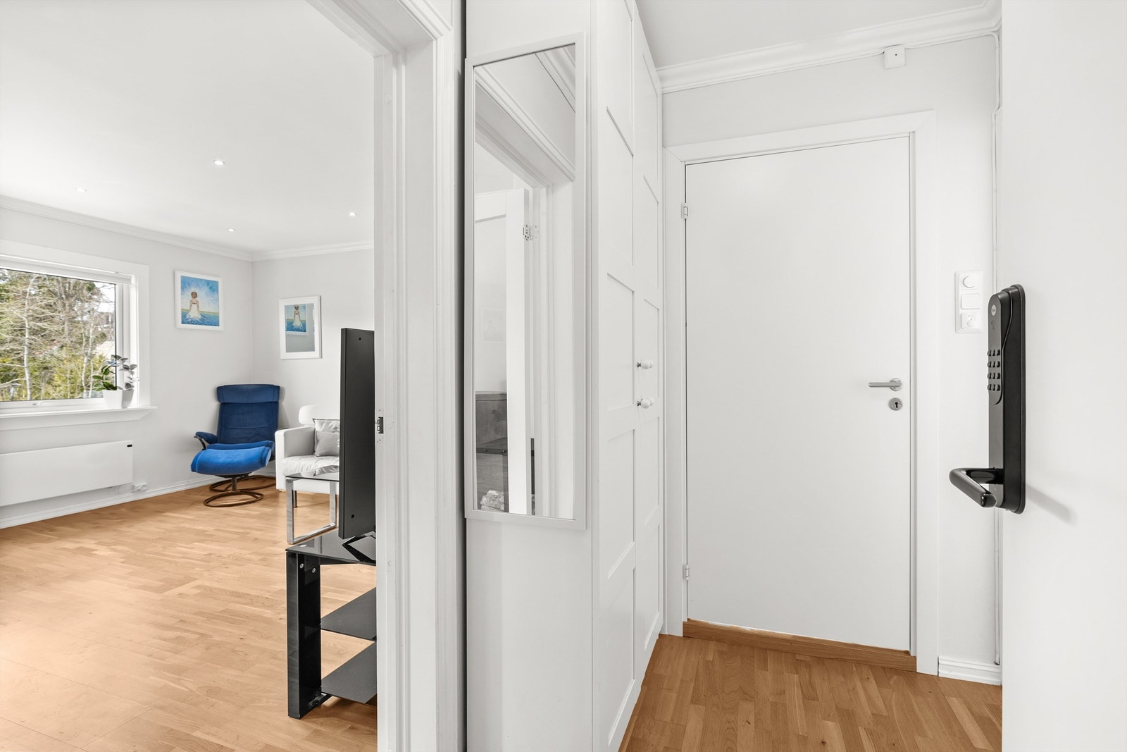 Entré. Galleribilde