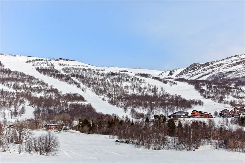 For alpint-entusiasten er ikke veien lang til Oppdal Skisenter, som ligger knappe 30 min kjøring unna. Galleribilde