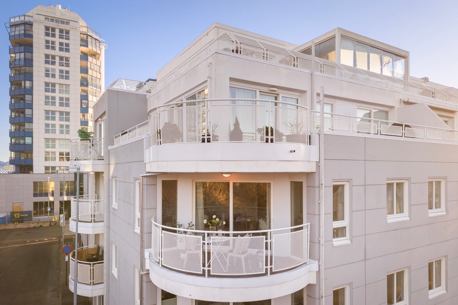 Leiligheten ligger svært attraktivt og populært til på Vestre Platå i Stavanger. Galleribilde