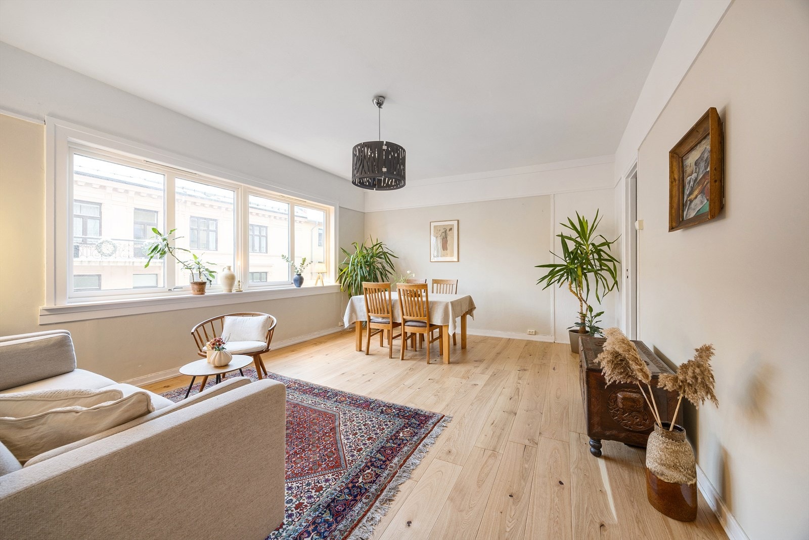 Velkommen til Ullevålsveien 95C! Lys og pen 3-roms selveier. Foto @Kristoffer Myhre. Galleribilde