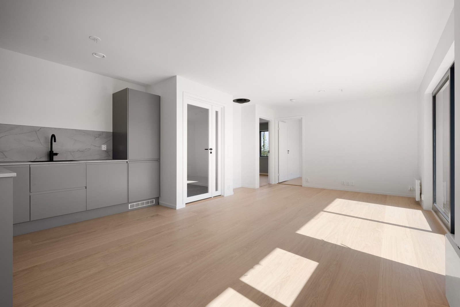 Stuens størrelse gjør det enkelt å innrede etter eget ønske. Galleribilde