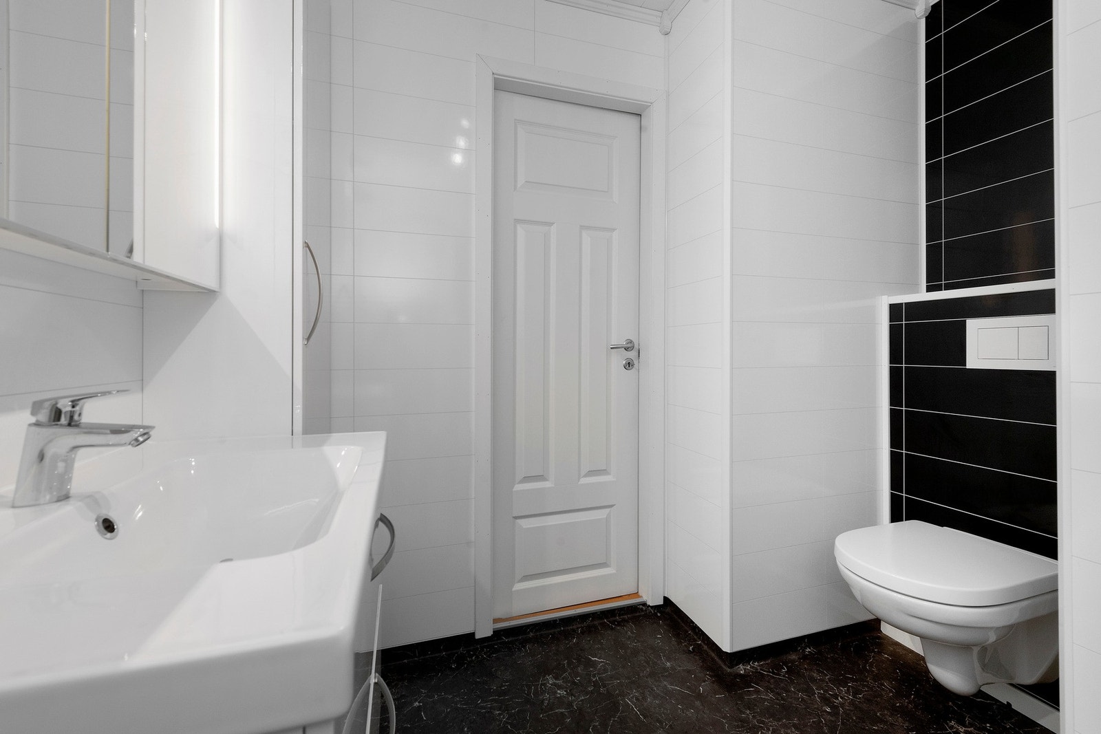 Bad i 1. etasje Galleribilde