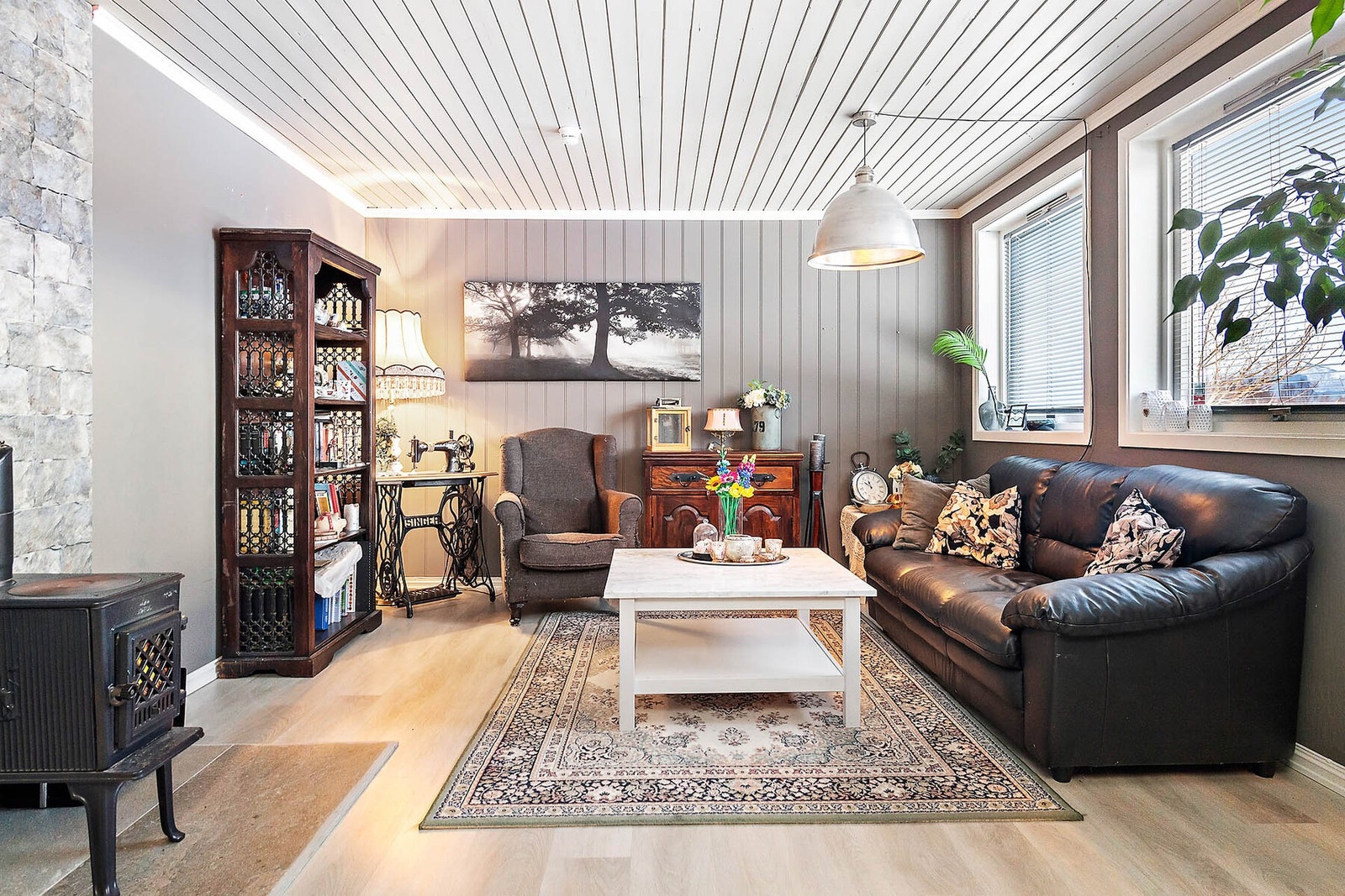 Kjellerstue. Galleribilde