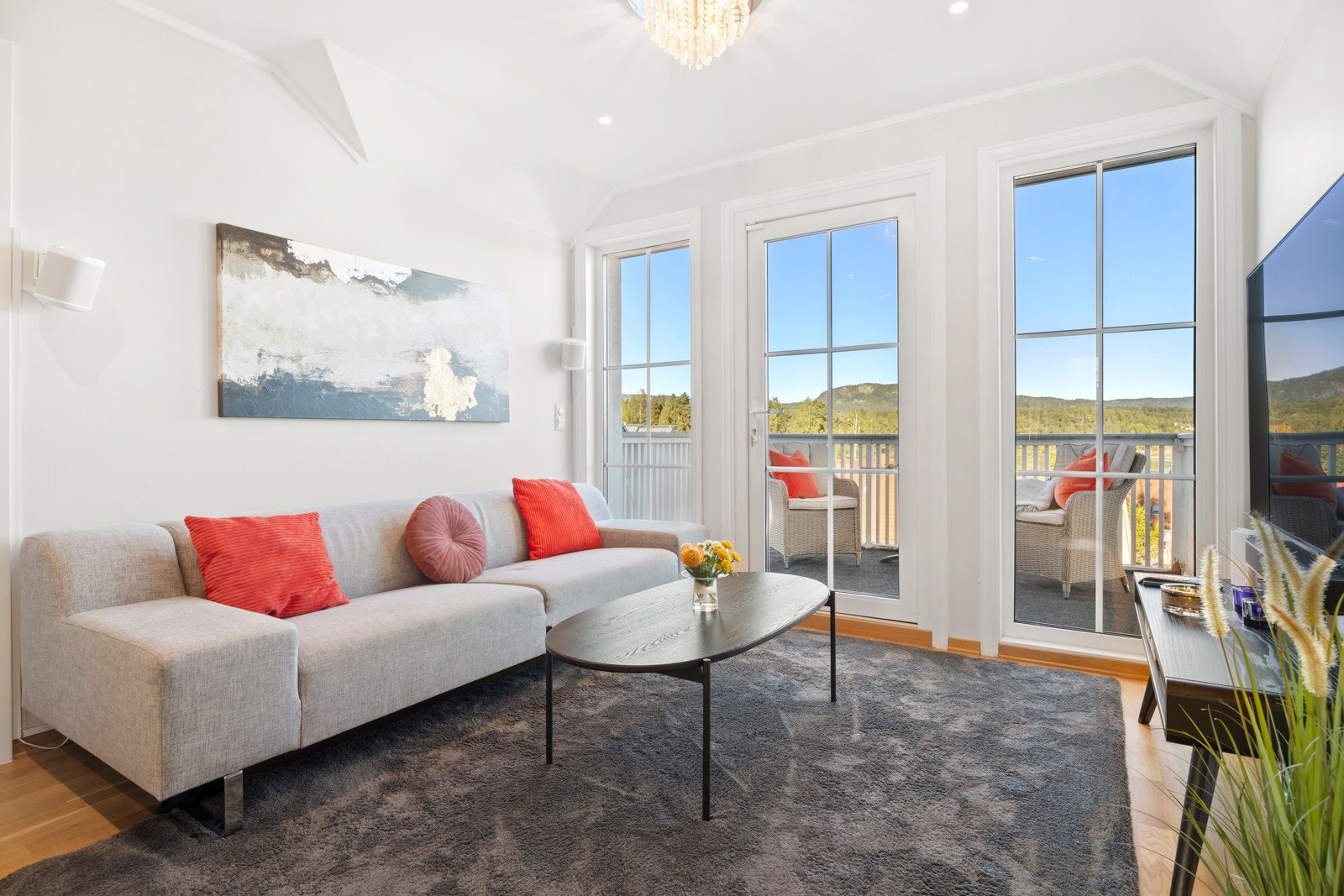 Loftstue med balkong Galleribilde