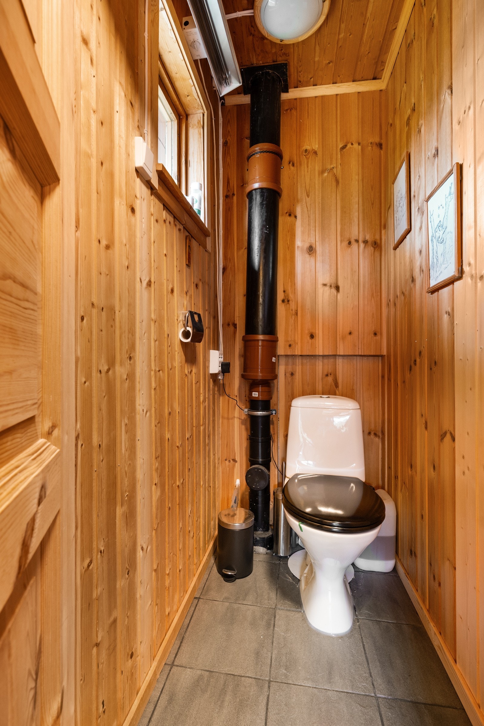 Toalett Galleribilde