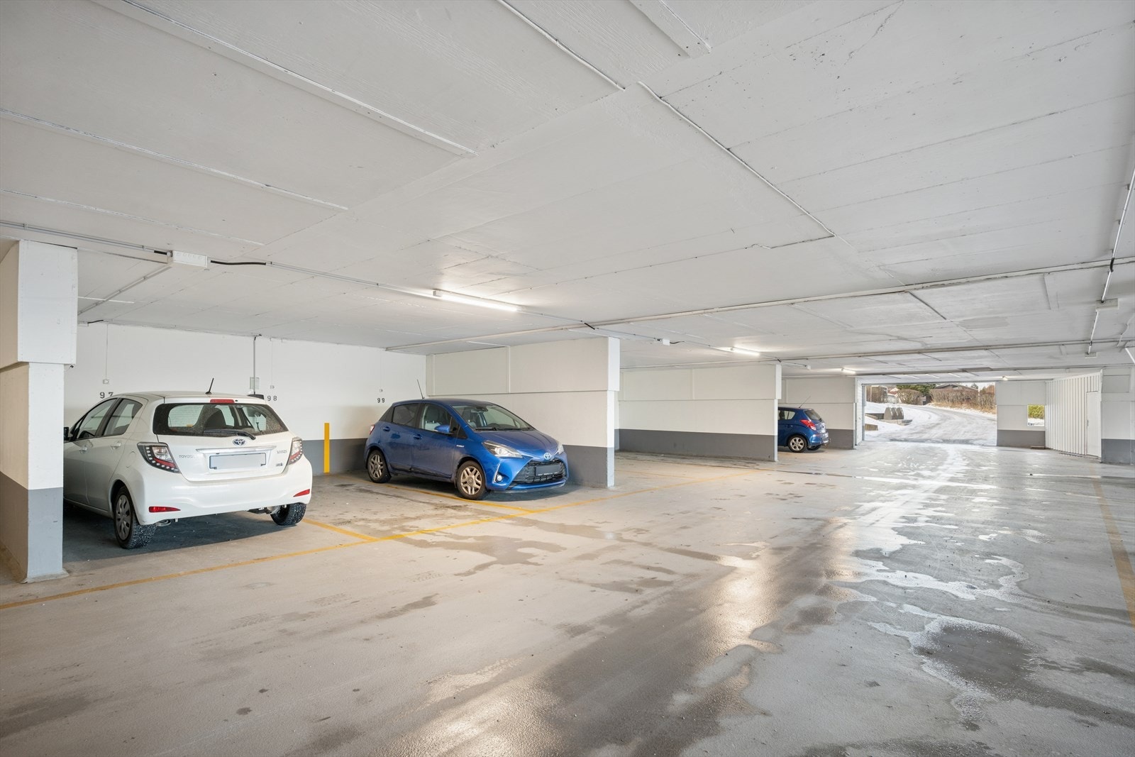 Garasjeplass i felles garasjeanlegg. Plass nr 97. Galleribilde