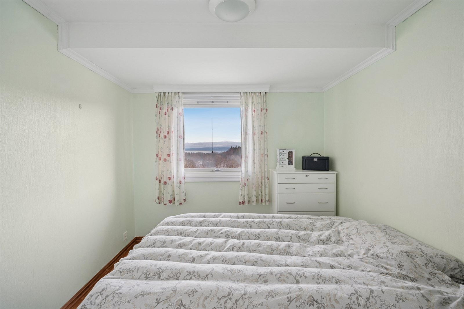 Nydelig utsikt fra soverom 2. Galleribilde