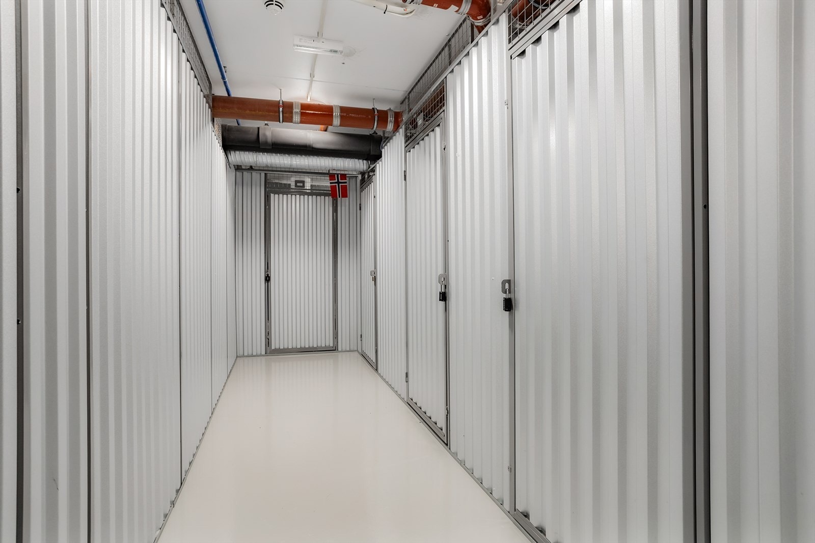 Bod i kjeller. Galleribilde