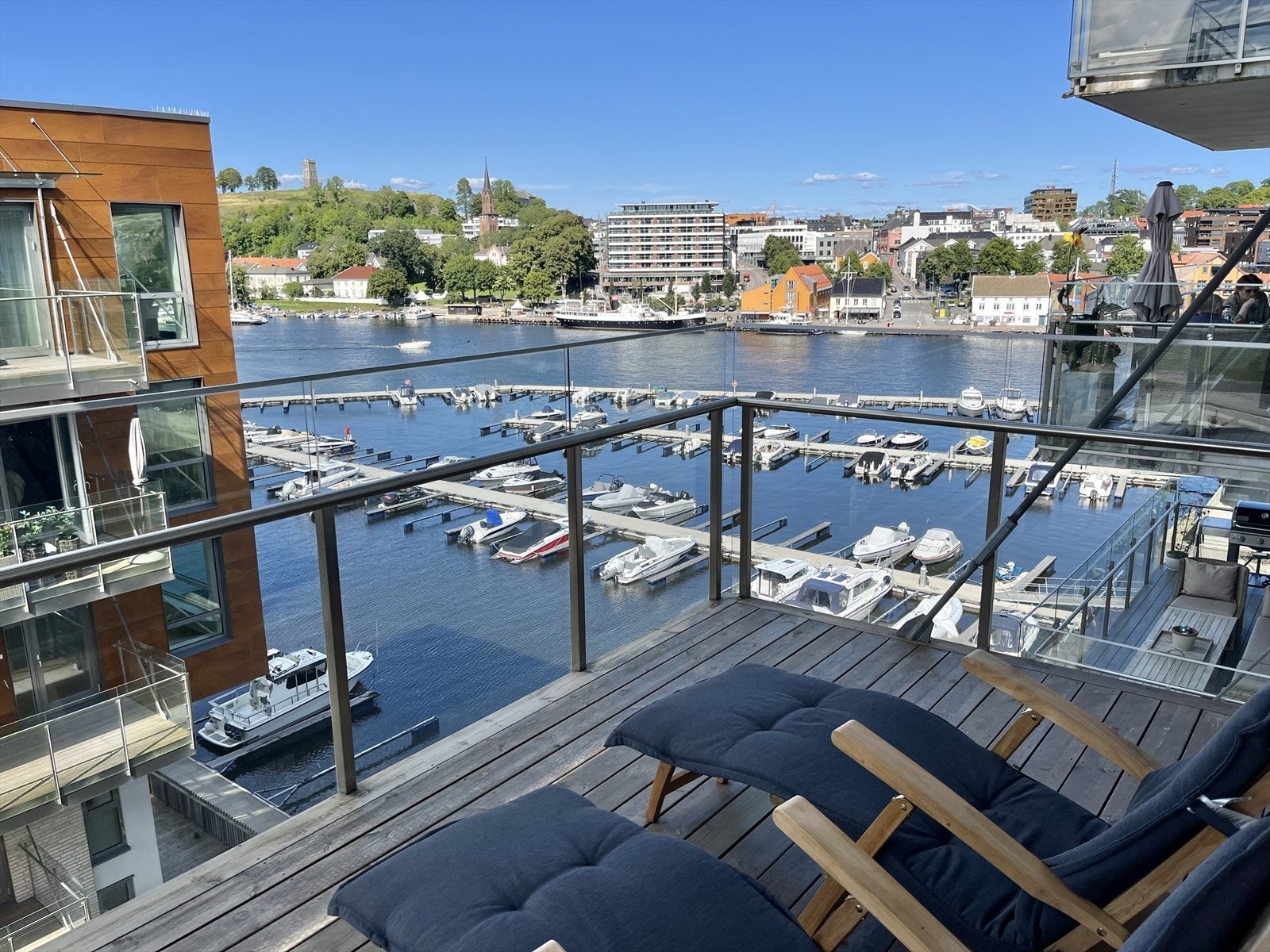 Her kan man nyte varme sommerdager. Galleribilde