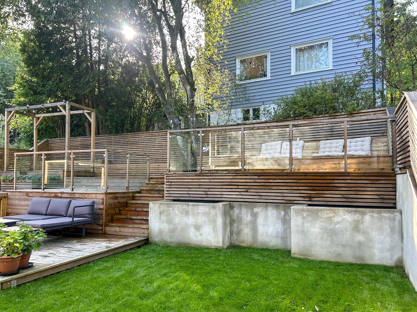 Her ligger alt til rette for å kunne nyte varme sommerdager og lune høstkvelder. Galleribilde