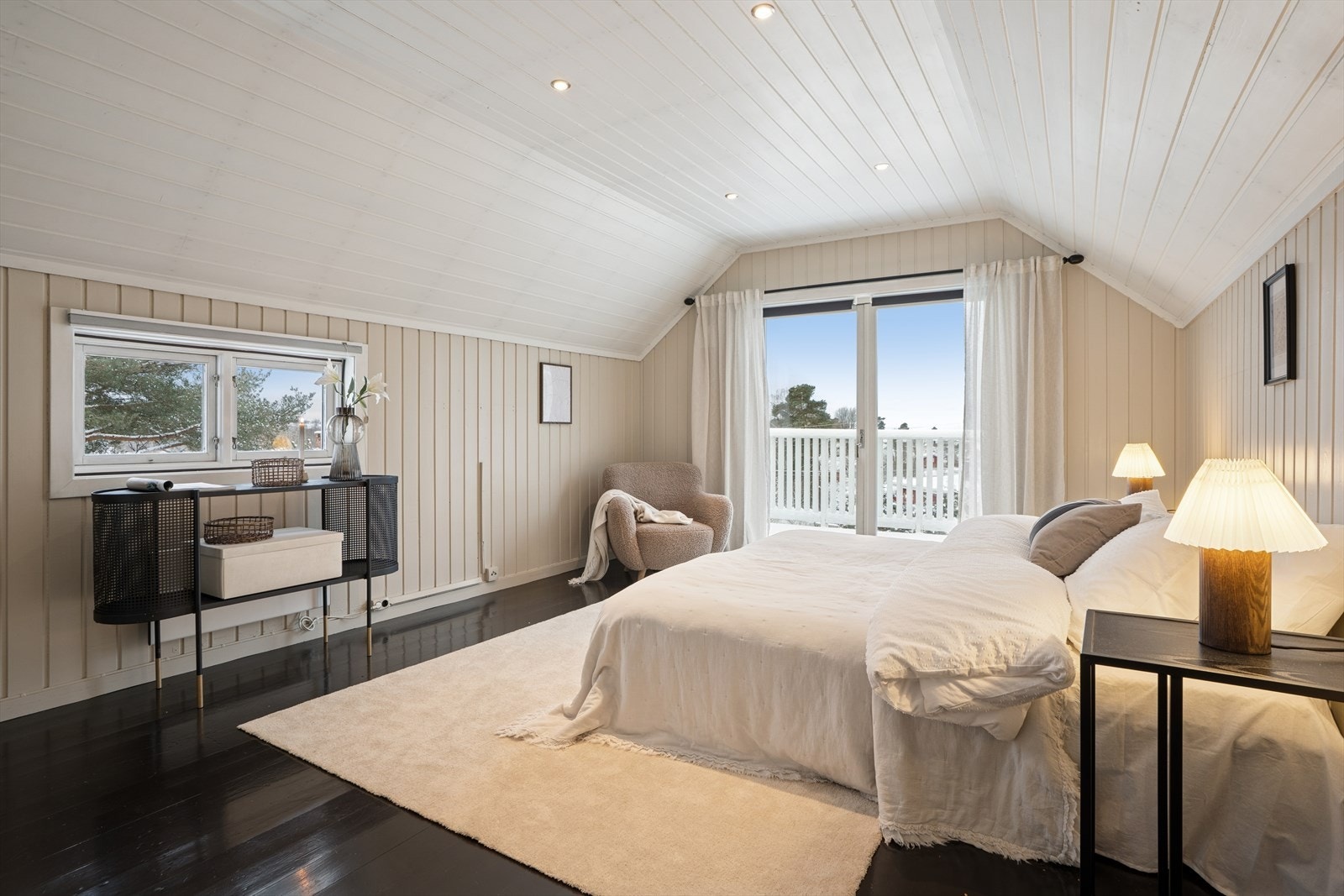 Utgang til vestvendt veranda. Galleribilde