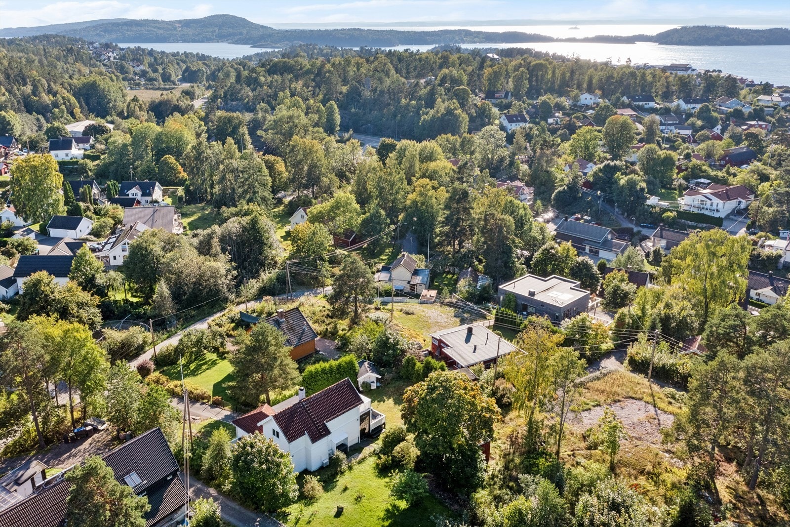 Meget hyggelig beliggenhet i sommeridyllen Son. Galleribilde