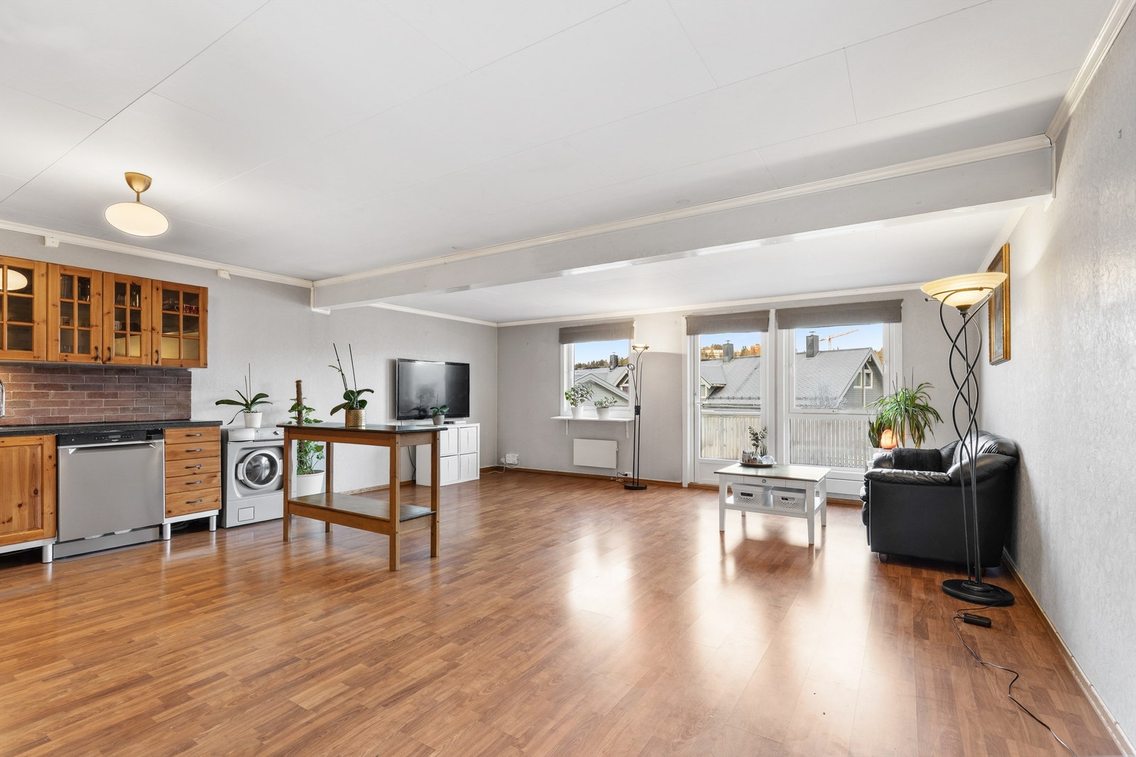 Et lyst og romslig rekkehus over 3 plan, med god planløsning og barnevennlig beliggenhet. Foto: Pål Aanerud. Galleribilde