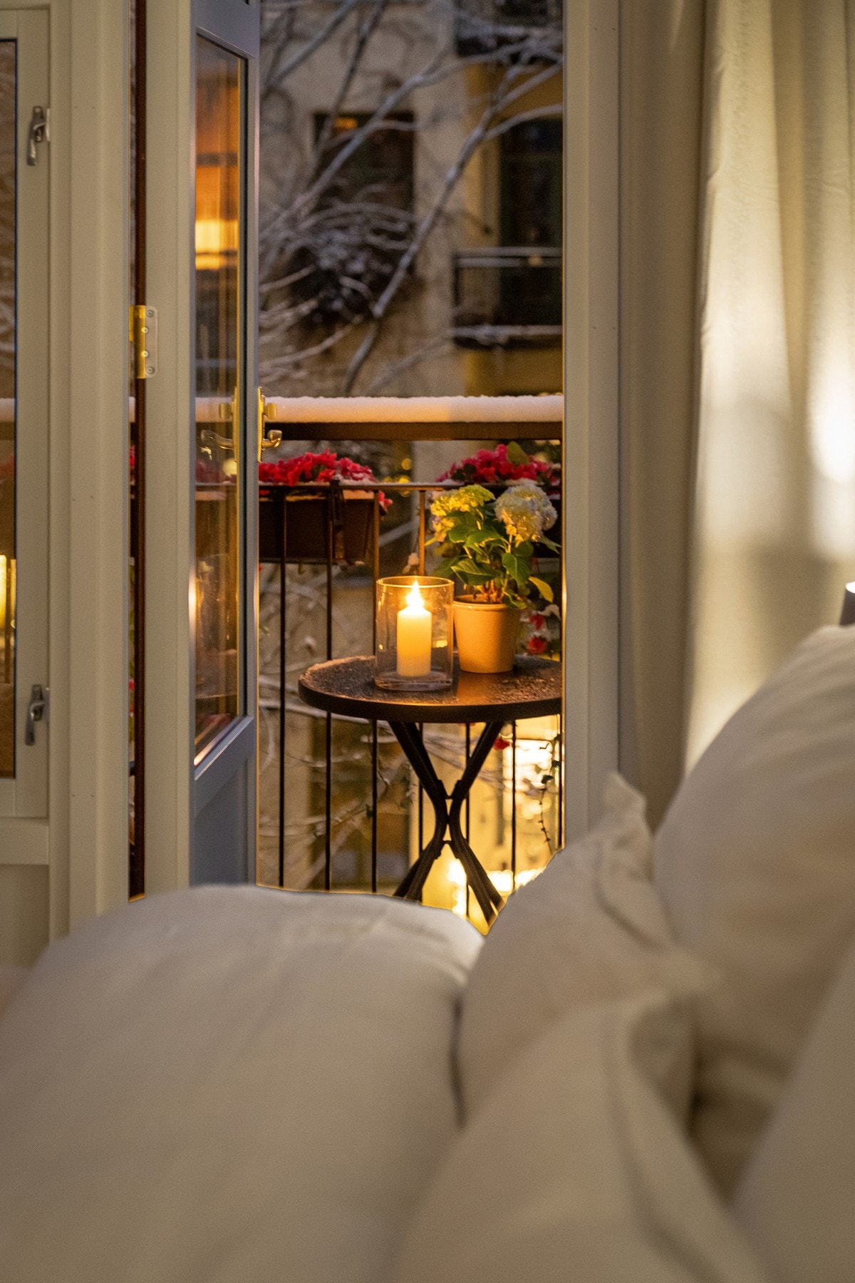 Fra hovedsoverommet er det utgang til den flotte balkongen. Galleribilde