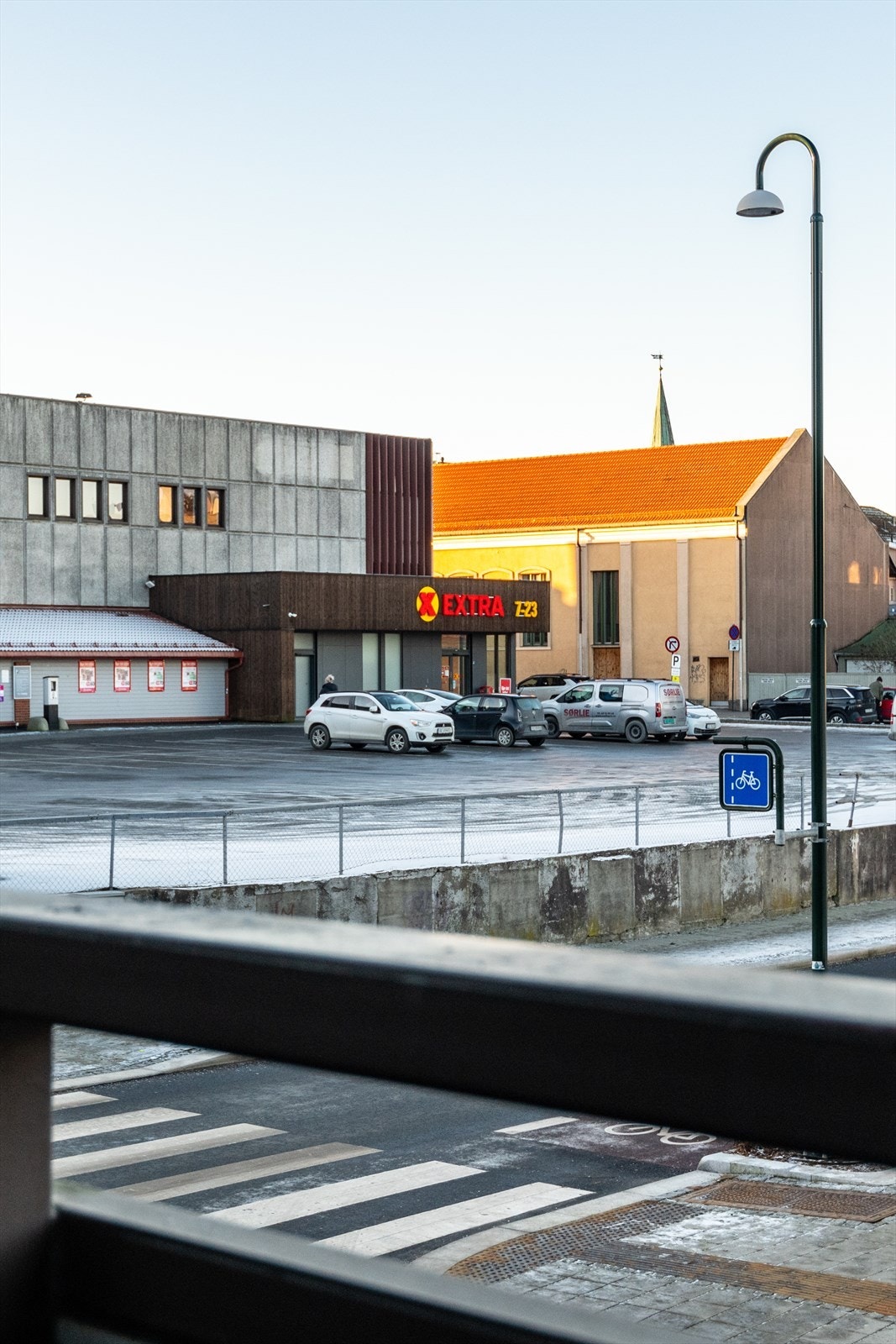 Kort vei til nærmeste butikk. Galleribilde