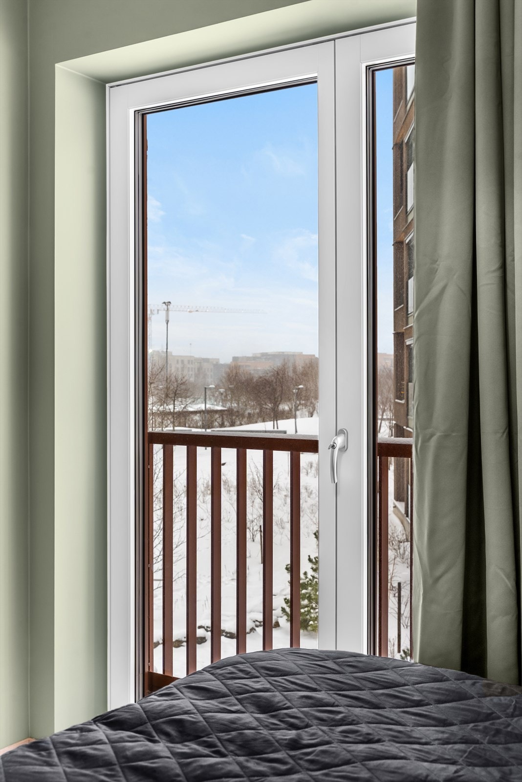 Flott utsikt fra sengekanten. Galleribilde