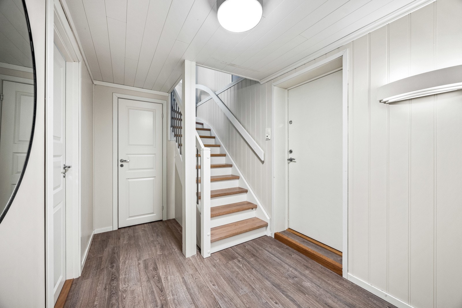 Kjelleren ble innredet i 2017, men er ikke godkjent for varig opphold. Galleribilde