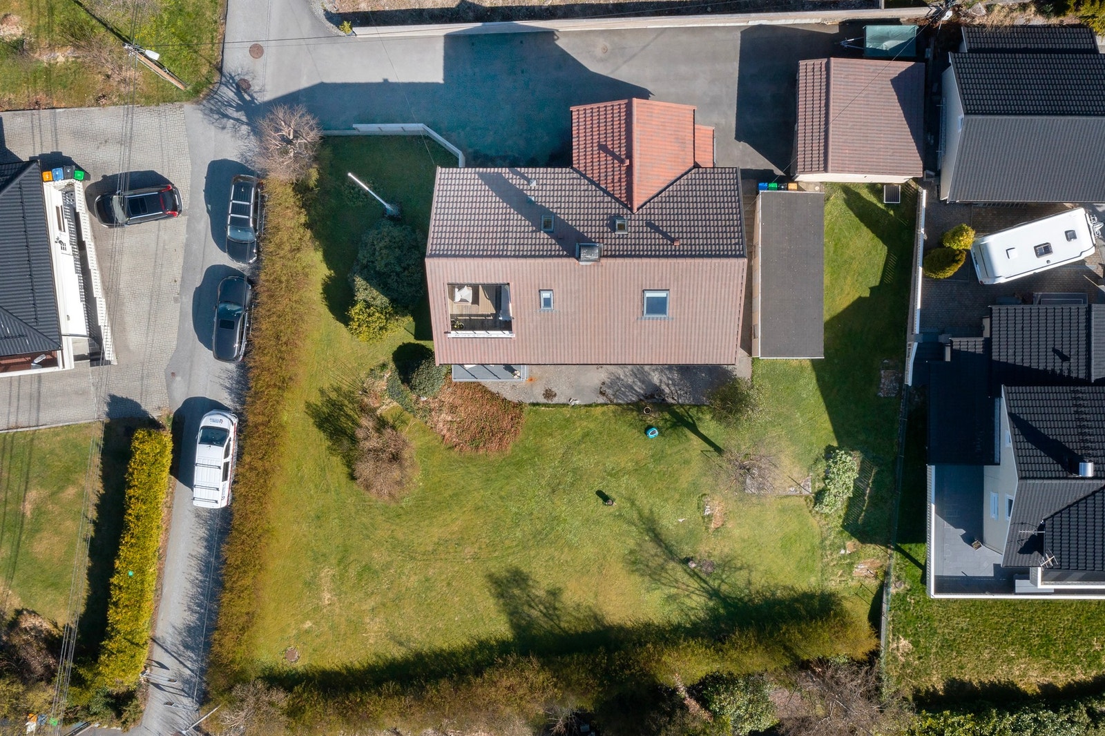 Eiendommen sett fra fugleperspektiv. Galleribilde