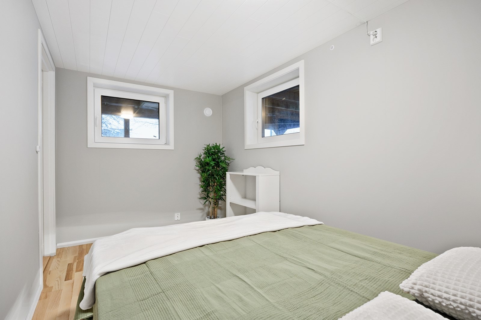 Rommene er innredet og møblert som soverom, men ikke godkjente som rom for varig opphold. Galleribilde