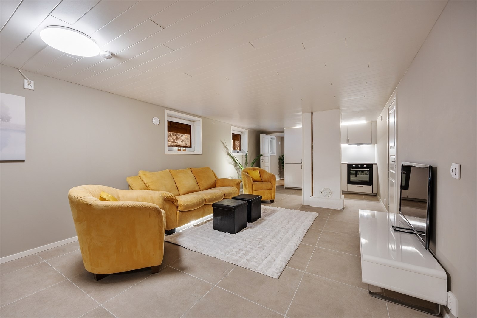 Det er klargjort for installasjon av peisovn. Galleribilde