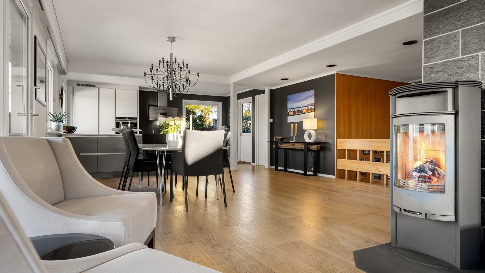 Vedovn som er midtpunktet i etasjen Galleribilde