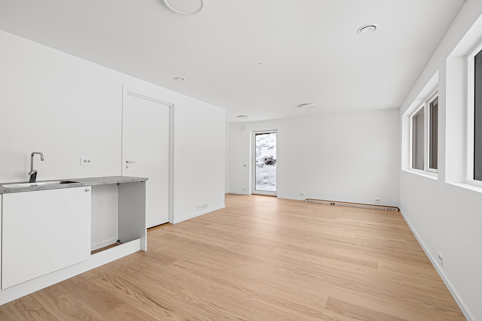 Kjøkken7stue i praktikantdel Galleribilde