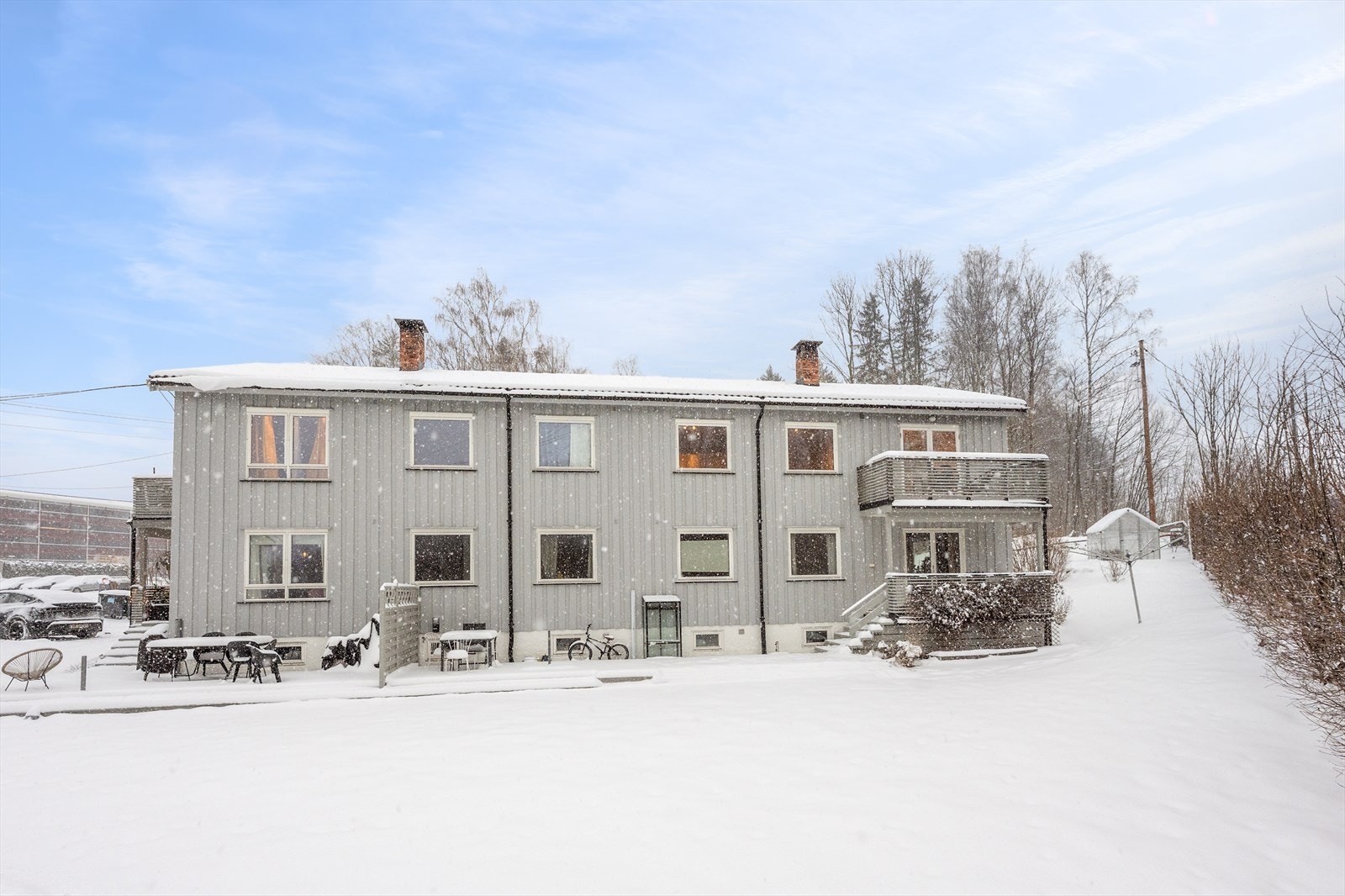 Sameiet består av fire leiligheter og har et hyggelig naboskap. Galleribilde