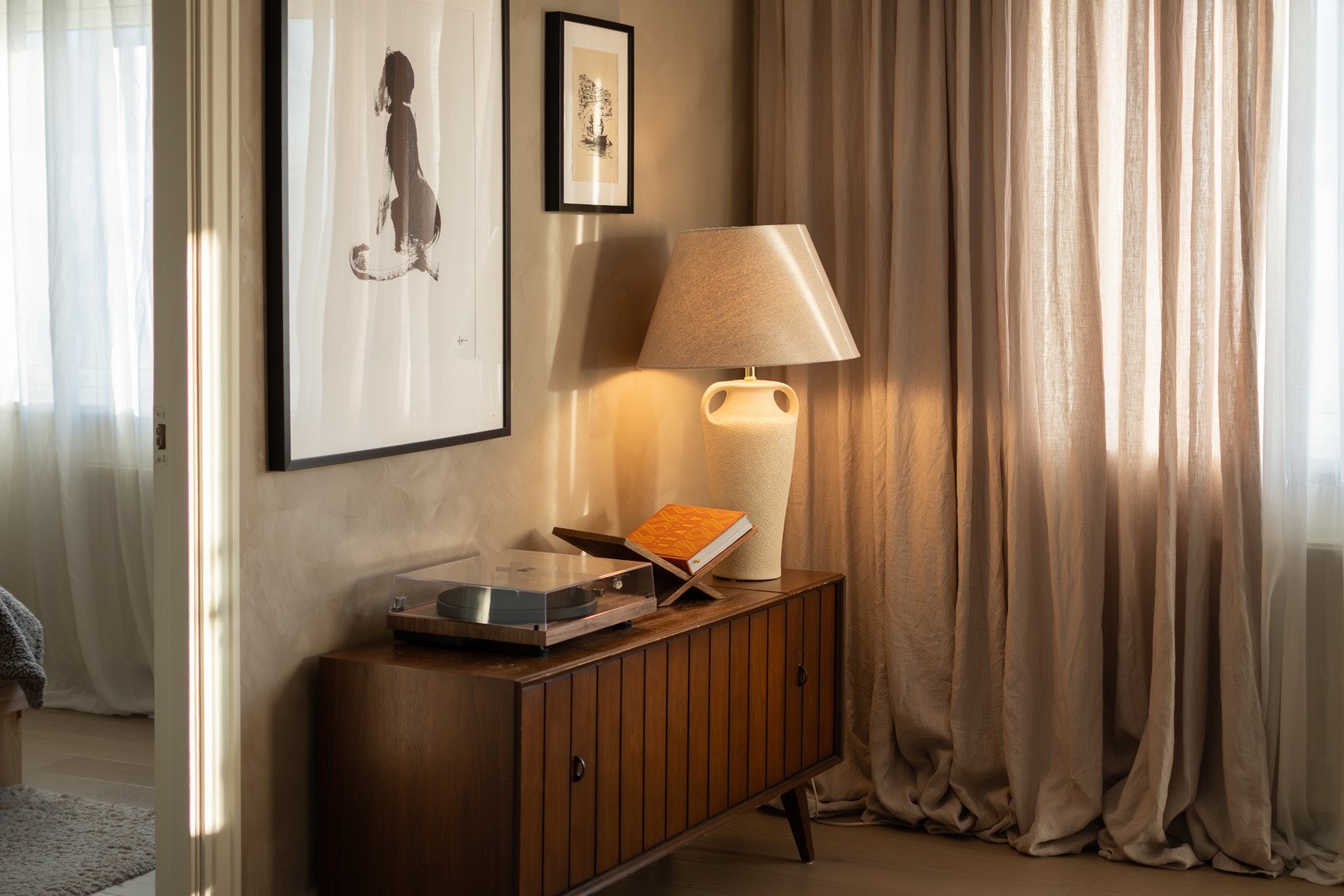 Gode muligheter for å tilføye eget preg i form av kunst og dekor. Galleribilde